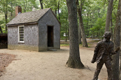 Replica-of-Thoreaus-cabin